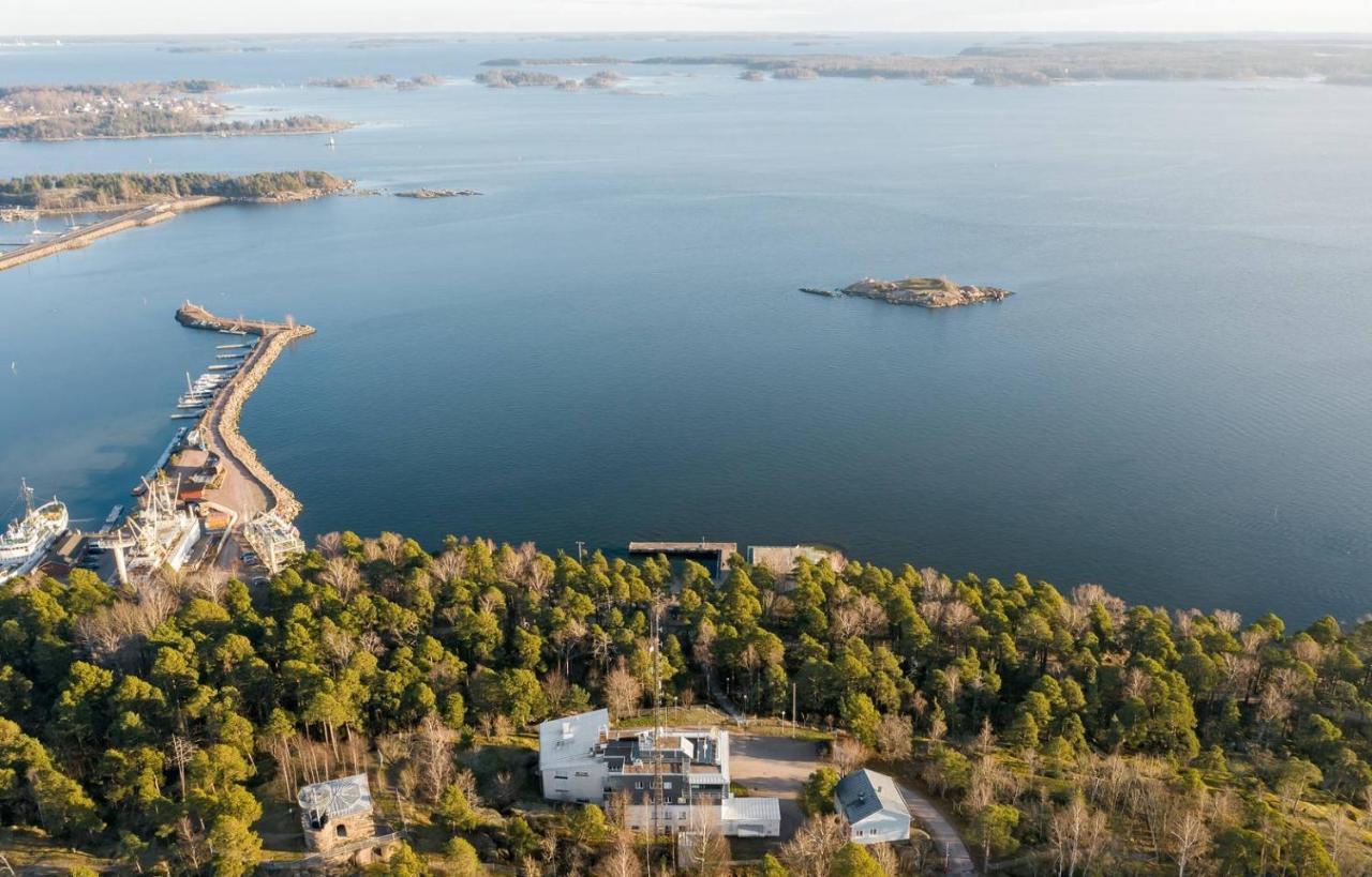 Gasthaus Vanha-Merivartioasema Kotka Exteriér fotografie