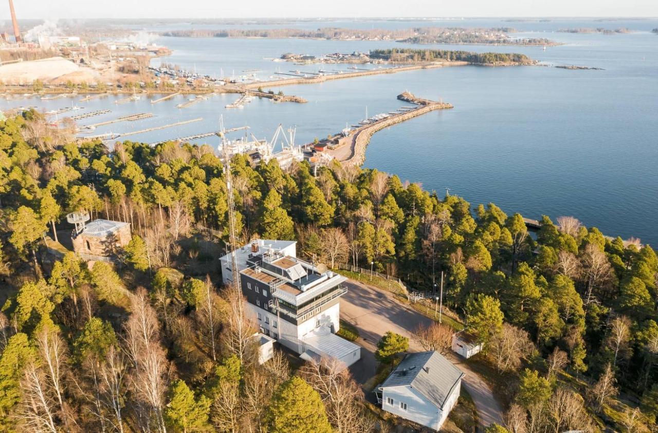 Gasthaus Vanha-Merivartioasema Kotka Exteriér fotografie