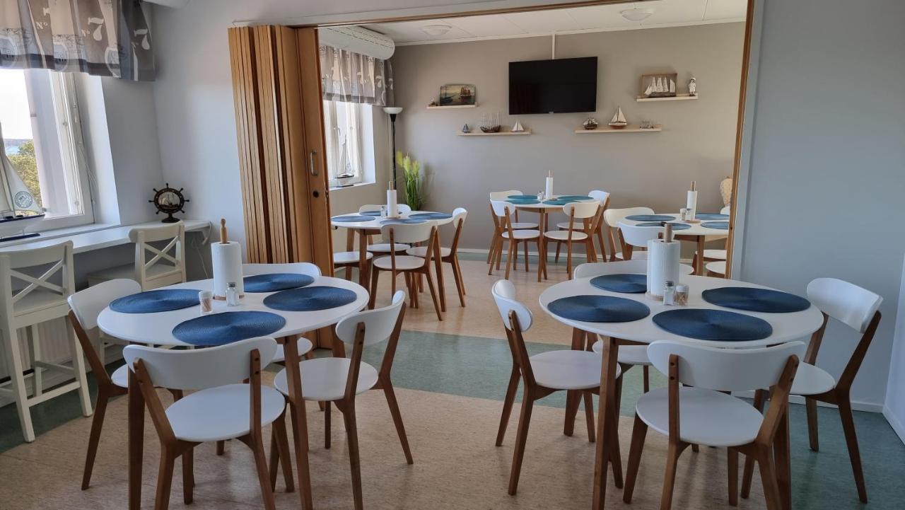Gasthaus Vanha-Merivartioasema Kotka Exteriér fotografie