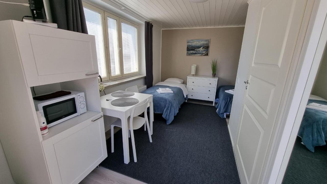 Gasthaus Vanha-Merivartioasema Kotka Exteriér fotografie