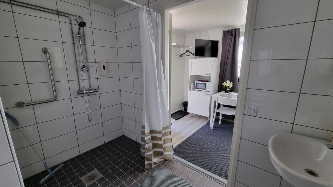 Gasthaus Vanha-Merivartioasema Kotka Exteriér fotografie