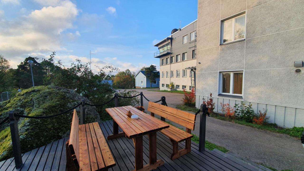 Gasthaus Vanha-Merivartioasema Kotka Exteriér fotografie